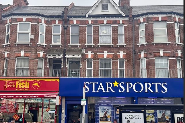 Cricklewood Lane, London NW2 2 bed apartment for sale
