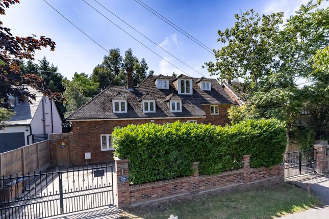 Mornington Road, Woodford Green, IG8 6 bed detached house for sale