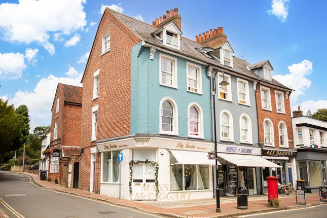 High Street, East Grinstead RH19 3 bed maisonette for sale