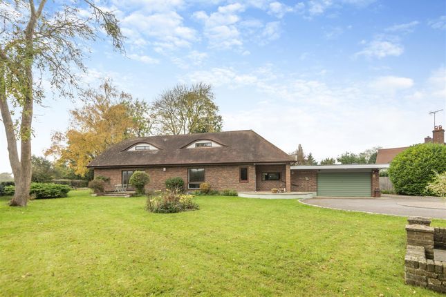 Garson Lane, Wraysbury TW19 5 bed detached house for sale