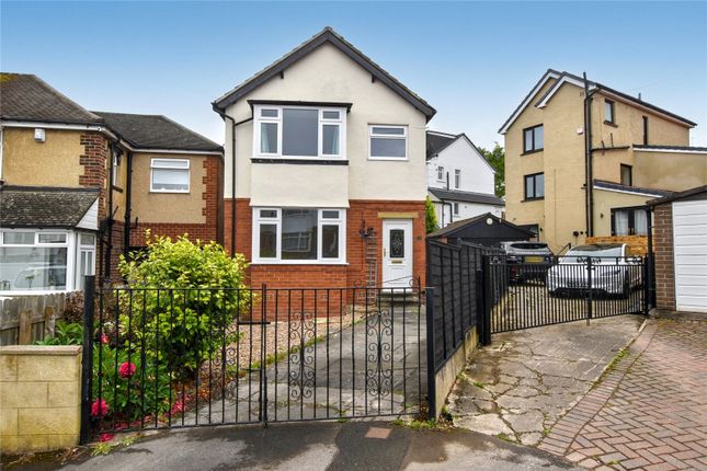 Benton Park Drive, Rawdon, Leeds 3 bed detached house for sale