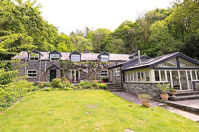 Pantperthog SY20 4 bed detached house for sale