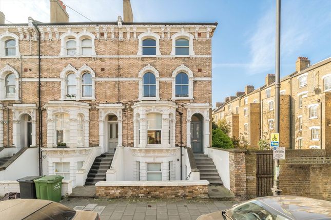 Ferndale Road, London SW4 2 bed flat for sale