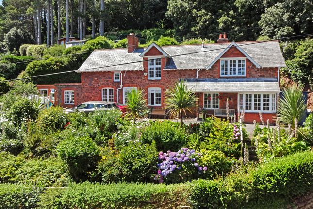 Burgundy Road, Minehead, Somerset, TA24 3 bed detached house for sale
