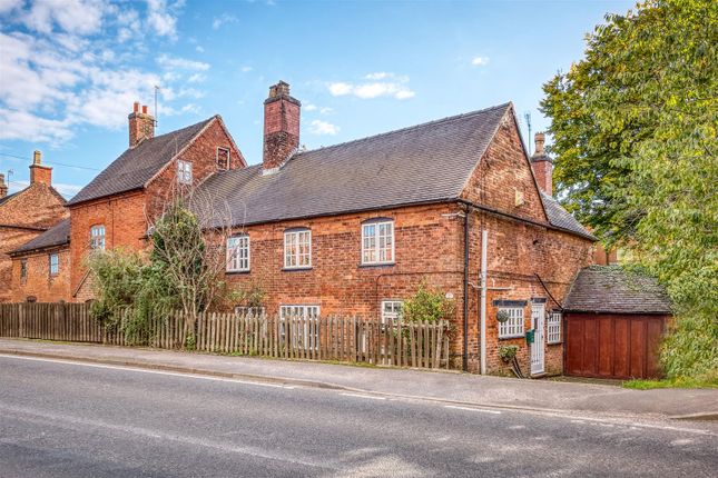 3 bed semi-detached house