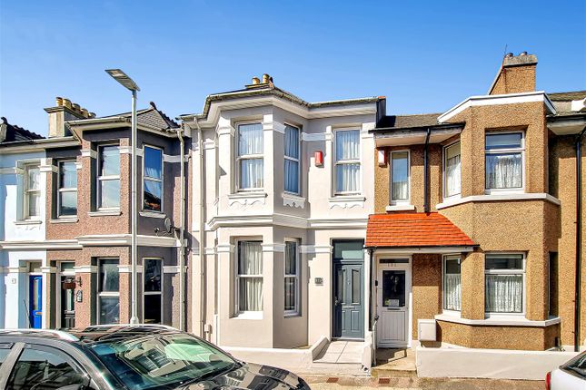 4 bedroom terraced house for sale