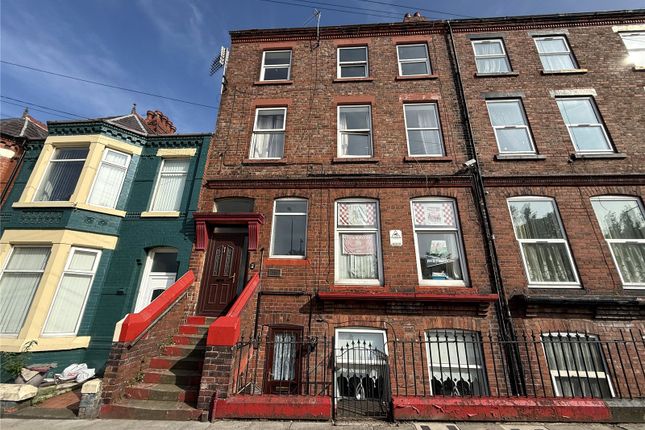 8 bedroom terraced house for sale