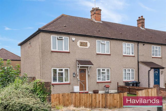 Carpenter Gardens, London 3 bed end of terrace house for sale