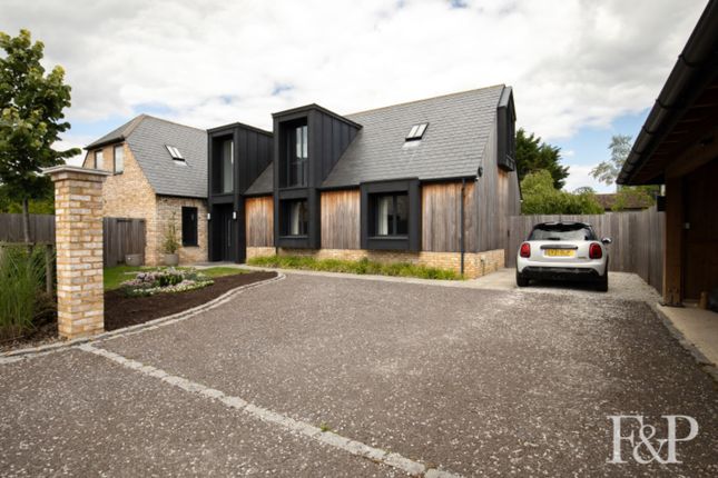 Bracknell Road, Bracknell, Berkshire... 4 bed detached house for sale