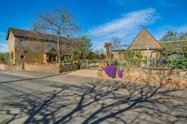 5 bedroom cottage for sale