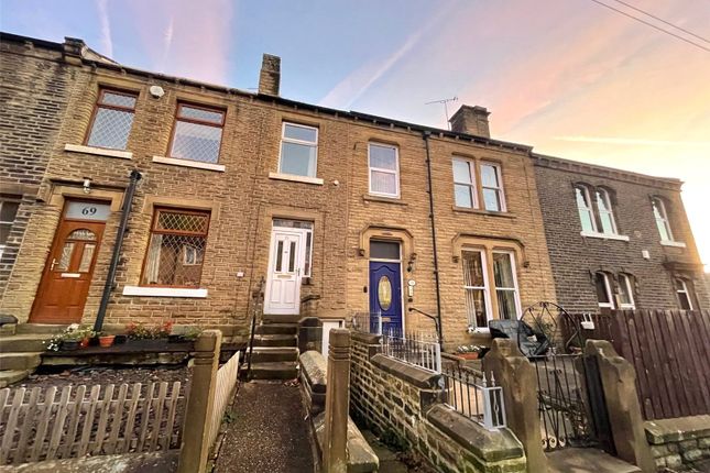 Armitage Road, Milnsbridge... 2 bed terraced house for sale