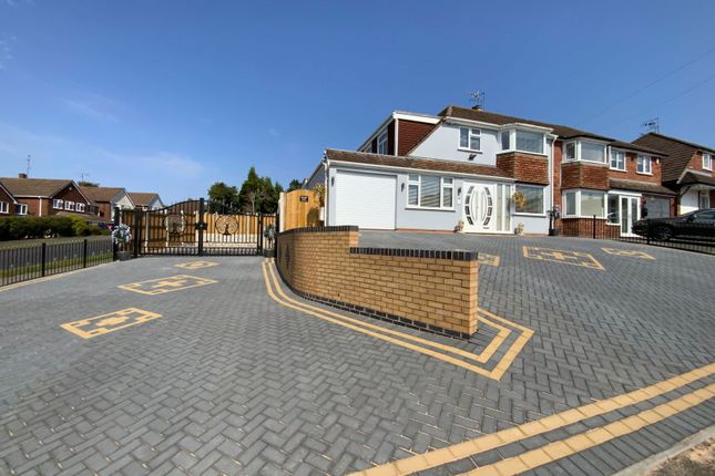 Brackenfield Road, Halesowen B63 3 bed semi