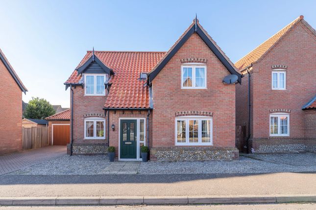 Clydesdale Drive, Hemsby 4 bed detached house for sale