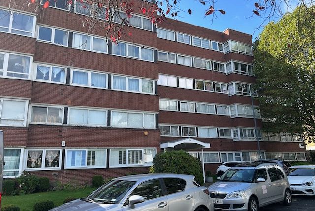 Willesden Lane, London NW6 2 bed flat for sale