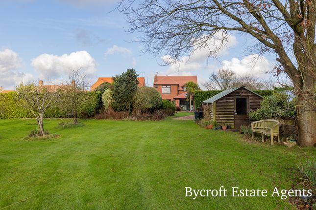 6 bedroom detached house for sale