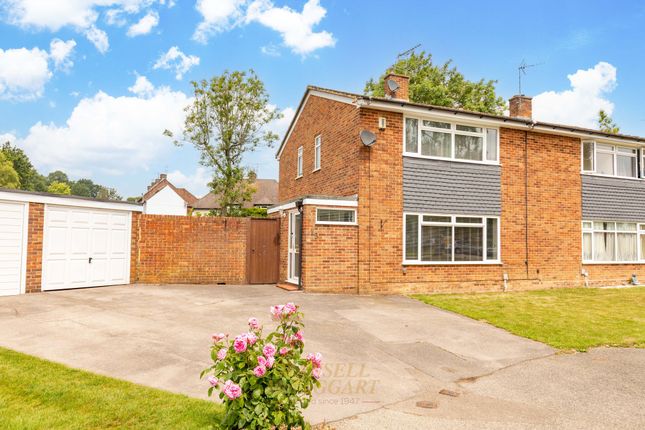St. Johns Meadow, Lingfield RH7 3 bed semi