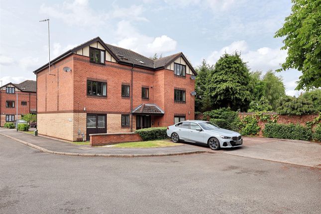 Black Swan Close, Woodthorpe, Nottingham 2 bed flat for sale
