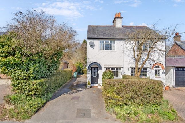 Nags Head Lane, Great Missenden HP16 2 bed semi