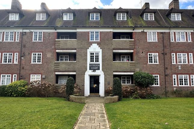 Lyttelton Court, Lyttelton Road... 2 bed apartment for sale