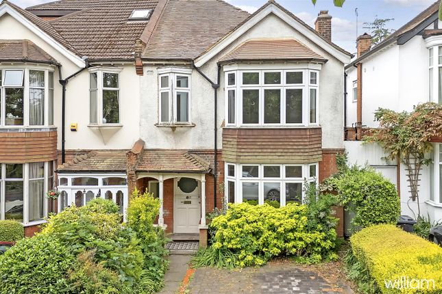 Monkhams Lane, Woodford Green IG8 4 bed semi