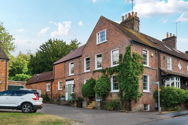 5 bedroom semi-detached house for sale