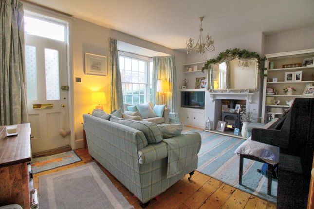 4 bedroom end of terrace house for sale