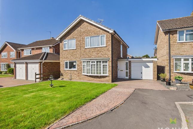 4 bed detached house
