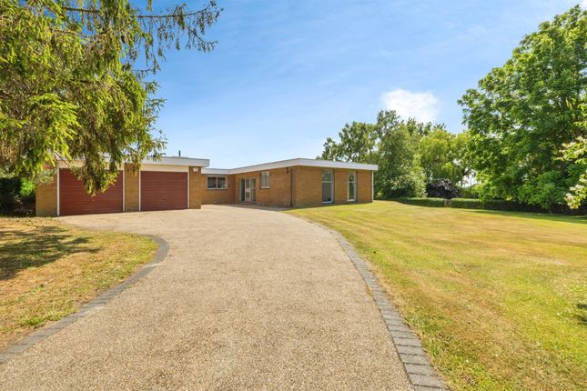 4 bedroom detached bungalow for sale