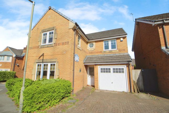 Valley Road, Derbyshire SK13 4 bed detached house for sale