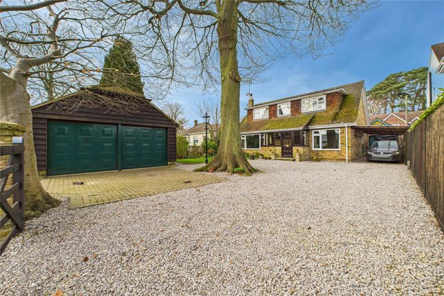 Simons Lane, Wokingham, Berkshire, RG41 3 bed detached house for sale