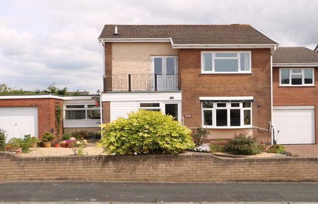 3 bed detached house