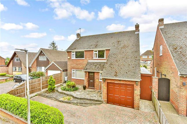 4 bed detached house