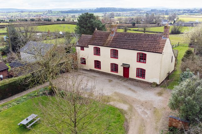 Northwood Green, With 4.5 Acres 5 bed detached house for sale
