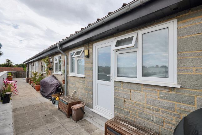 Lodbourne Green, Gillingham 2 bed flat for sale