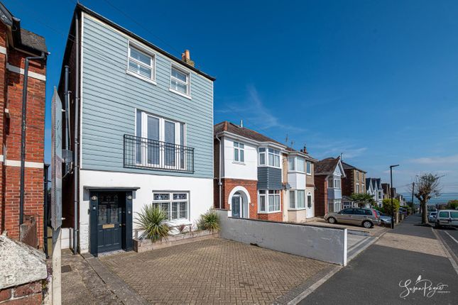 Leeway House, Mill Hill Road, Cowes 4 bed detached house for sale