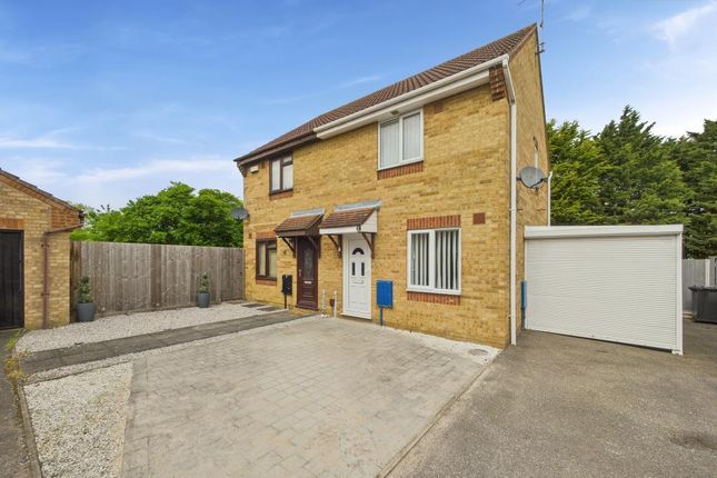2 bedroom semi-detached house for sale