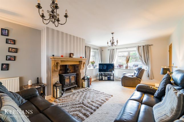 5 bedroom semi-detached house for sale