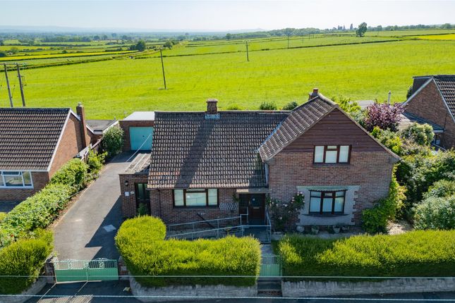 Woolavington Hill, Woolavington TA7 3 bed detached bungalow for sale