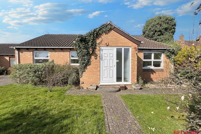 Apple Orchard, Cheltenham GL52 3 bed detached bungalow for sale