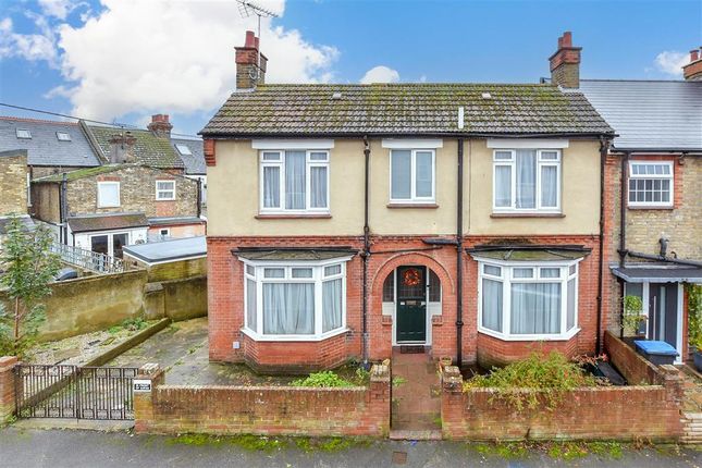 3 bed end terrace house