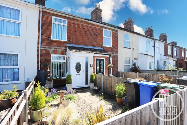 Fir Lane, Lowestoft, NR33 3 bed terraced house for sale