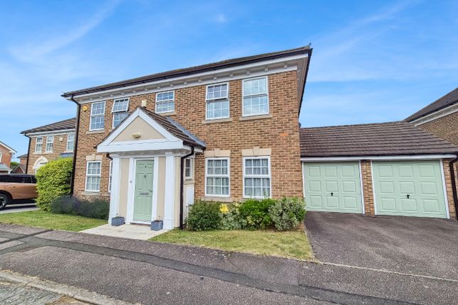 Hayton Close, Luton, Bedfordshire... 4 bed detached house for sale