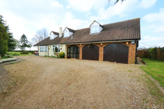 Northampton Road, Stoke Bruerne... 6 bed bungalow for sale