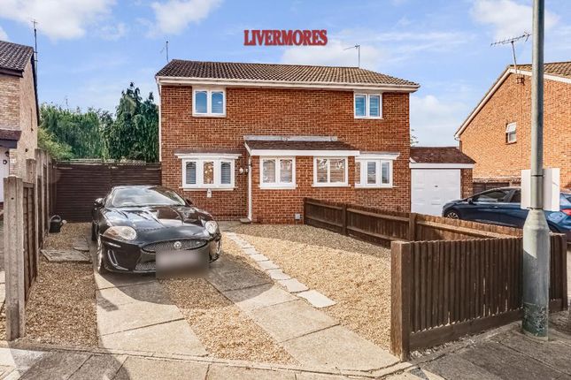 Wyatt Road, Crayford, Dartford 3 bed semi