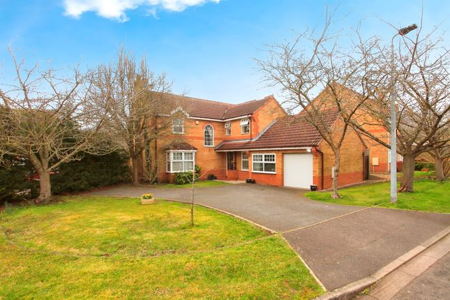 5 bedroom detached house for sale