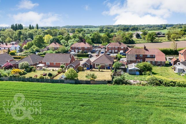 Loddon Road, Norwich NR14 3 bed detached bungalow for sale