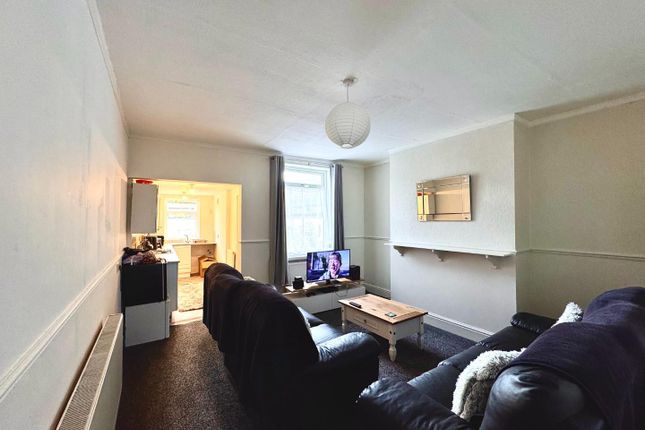 Gannow Lane, Burnley 2 bed terraced house for sale