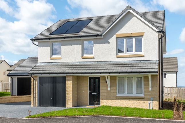 4 bed detached house