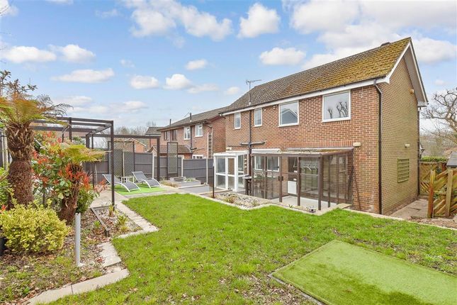 4 bed detached house