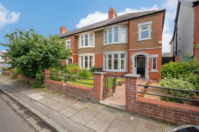 4 bedroom end of terrace house for sale